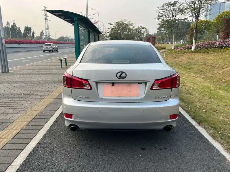 Lexus IS 2011 250 Sport Edition — миниатюра 6