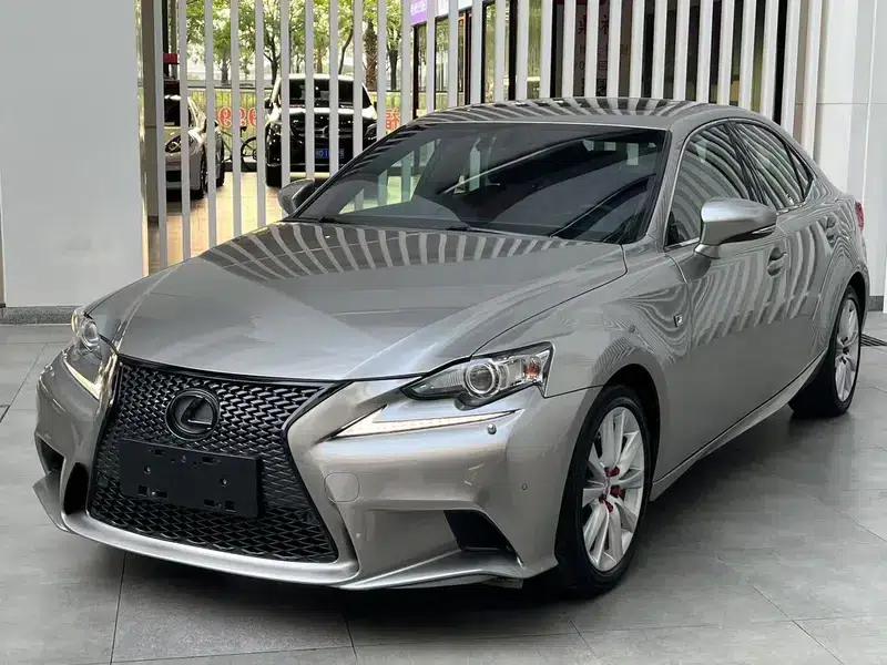 Lexus IS 2015 200t F SPORT — миниатюра 1