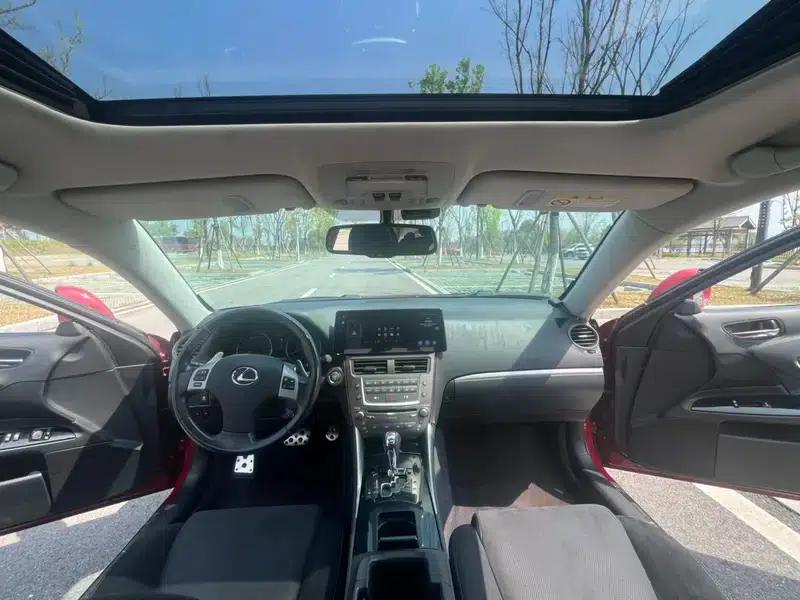 Lexus IS 2011 250 Sport Edition — миниатюра 16