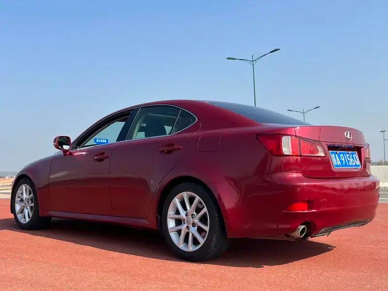 Lexus IS 2011 250 Sport Edition — миниатюра 9