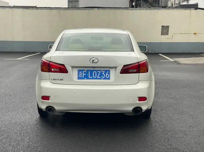 Lexus IS 2009 300 Dynamic Edition — миниатюра 5