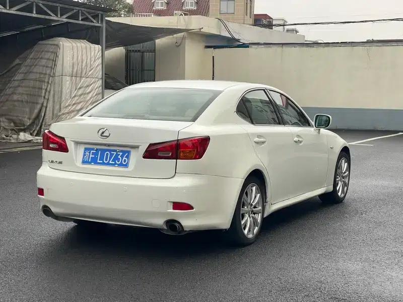 Lexus IS 2009 300 Dynamic Edition — миниатюра 6