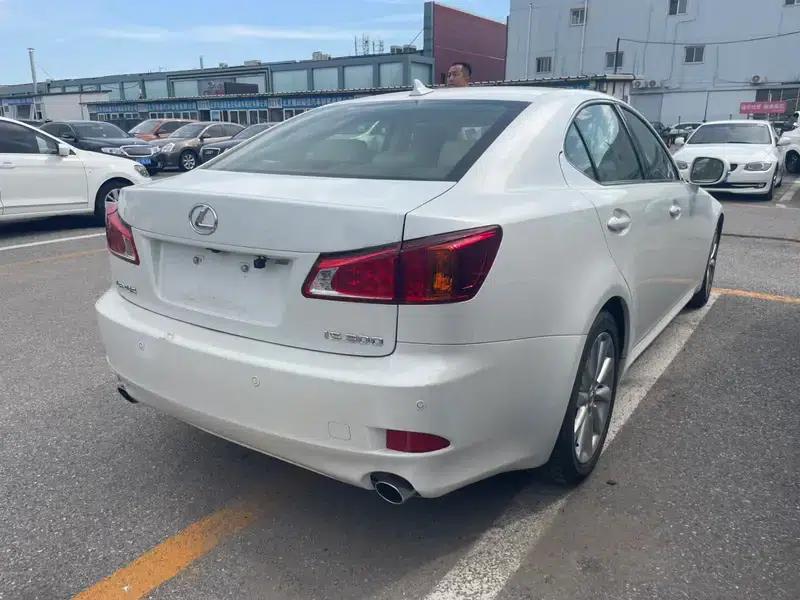 Lexus IS 2009 300 — миниатюра 6