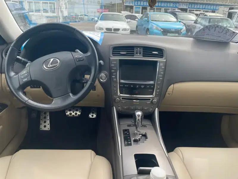 Lexus IS 2009 300 — миниатюра 7