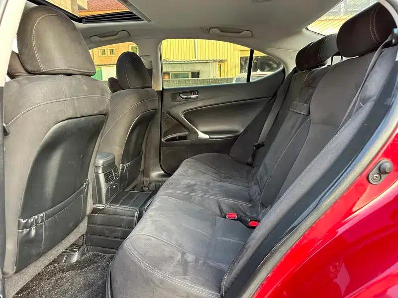 Lexus IS 2011 250 Sport Edition — миниатюра 9