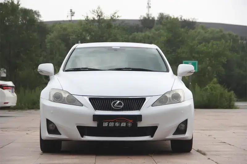 Lexus IS 2011 250 Sport Edition — миниатюра 2
