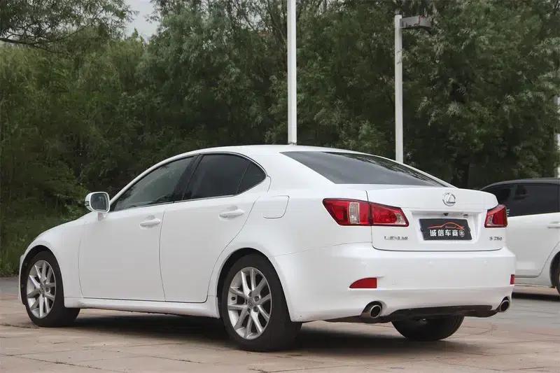 Lexus IS 2011 250 Sport Edition — миниатюра 4