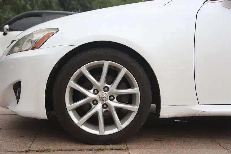 Lexus IS 2011 250 Sport Edition — миниатюра 10