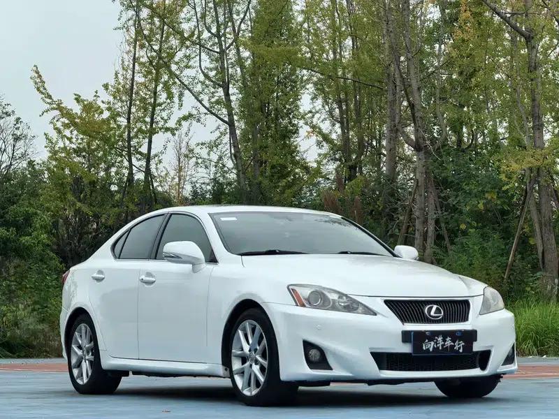 Lexus IS 2011 250 Sport Edition — миниатюра 3