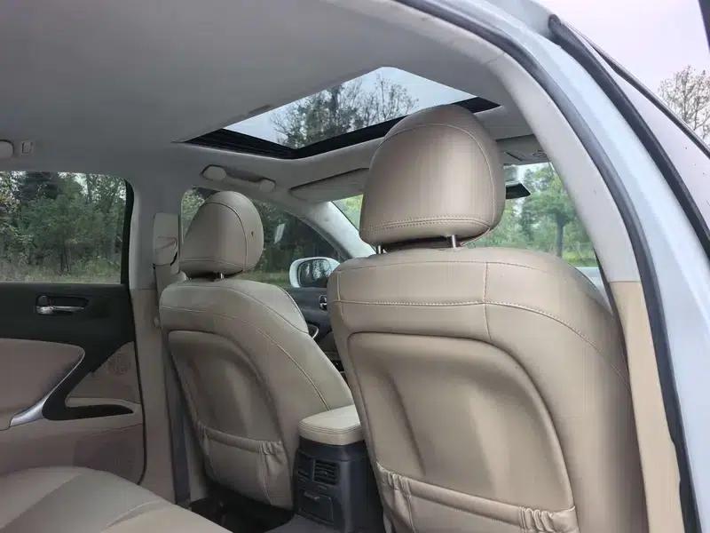 Lexus IS 2011 250 Sport Edition — миниатюра 21