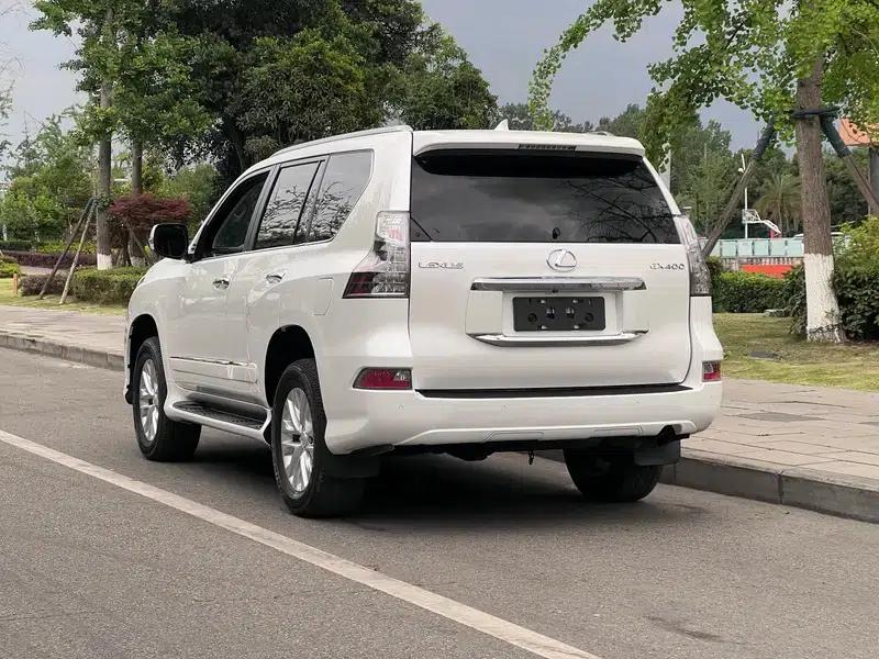 2015 Lexus GX 400 Luxury Edition — миниатюра 4