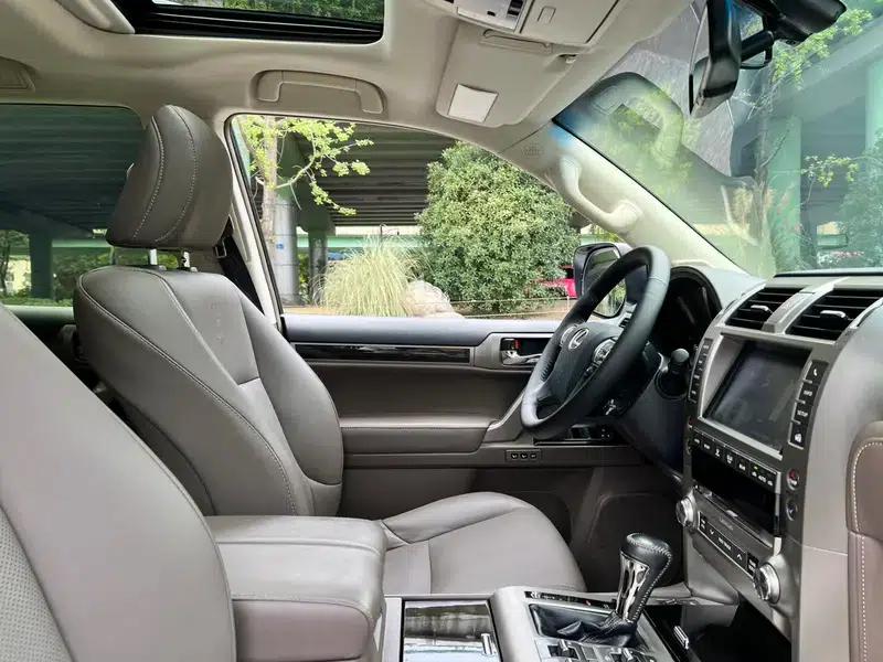 2019 Lexus GX 460 (Middle East version) — миниатюра 14
