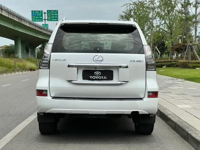 2019 Lexus GX 460 (Middle East version) — миниатюра 5