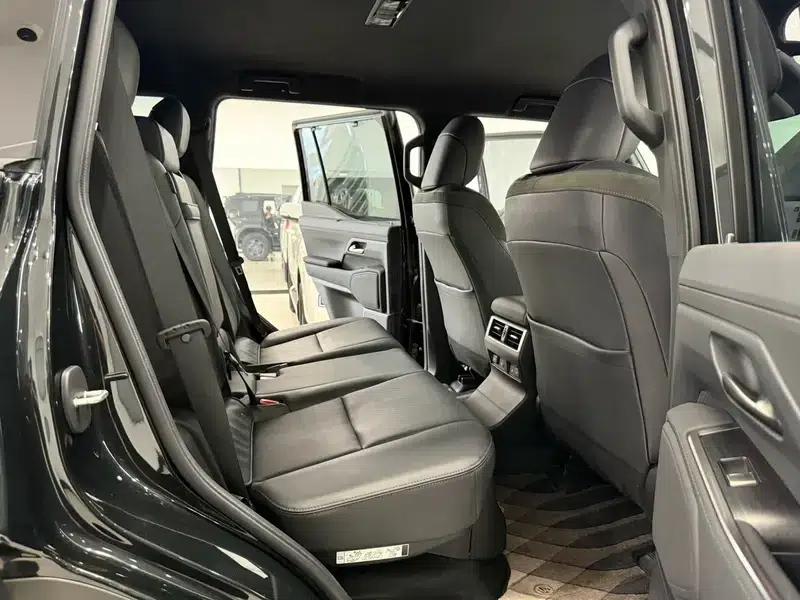 Lexus GX 2024 550h Overtrail Peak Edition — миниатюра 18