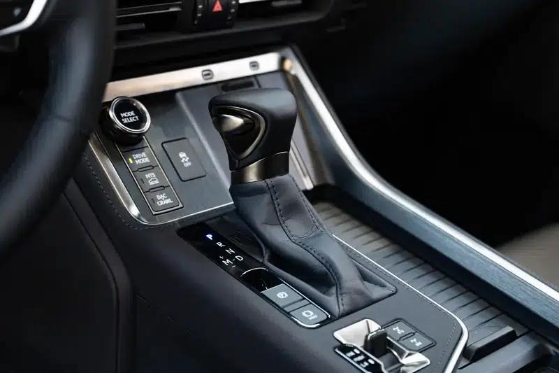 Lexus GX 2024 550h Overtrail Peak Edition — миниатюра 18
