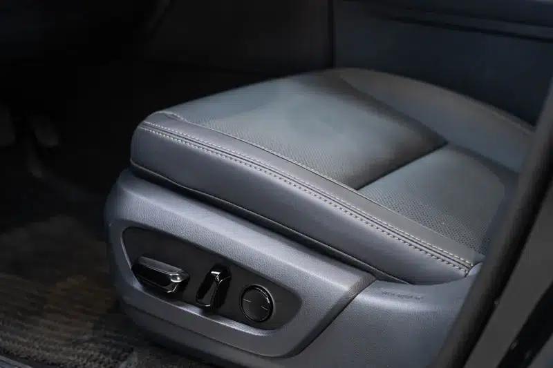 Lexus GX 2024 550h Overtrail Peak Edition — миниатюра 25