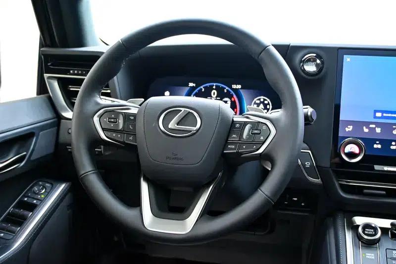 2025 Lexus GX 3.5T Automatic AWD 6-Seater (Parallel Import) — миниатюра 16