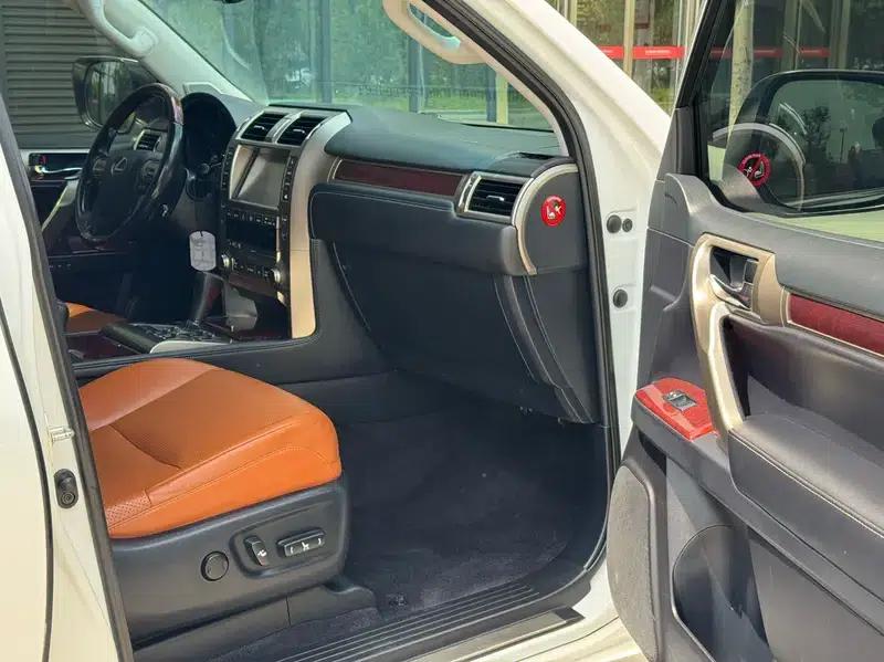 2015 Lexus GX 400 Luxury Edition — миниатюра 16