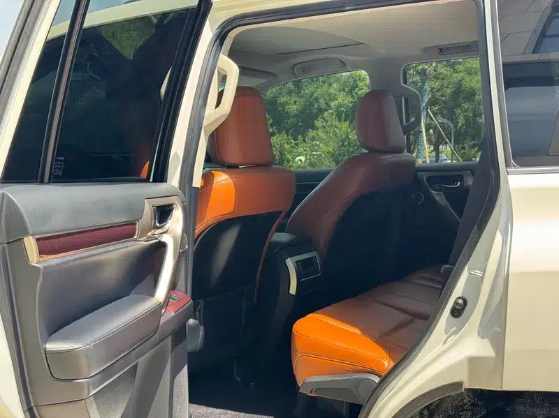 2015 Lexus GX 400 Luxury Edition — миниатюра 28