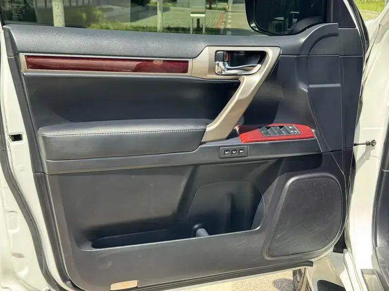 2015 Lexus GX 400 Luxury Edition — миниатюра 10