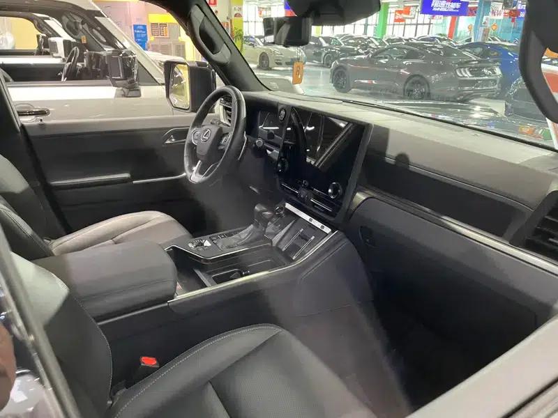 Lexus GX 2024 550h Overtrail Peak Edition — миниатюра 13