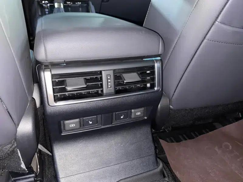 Lexus GX 2024 550h Overtrail Peak Edition — миниатюра 8