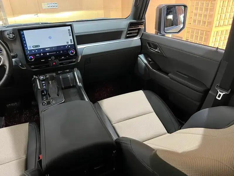 Lexus GX 2024 550h Overtrail Peak Edition — миниатюра 11