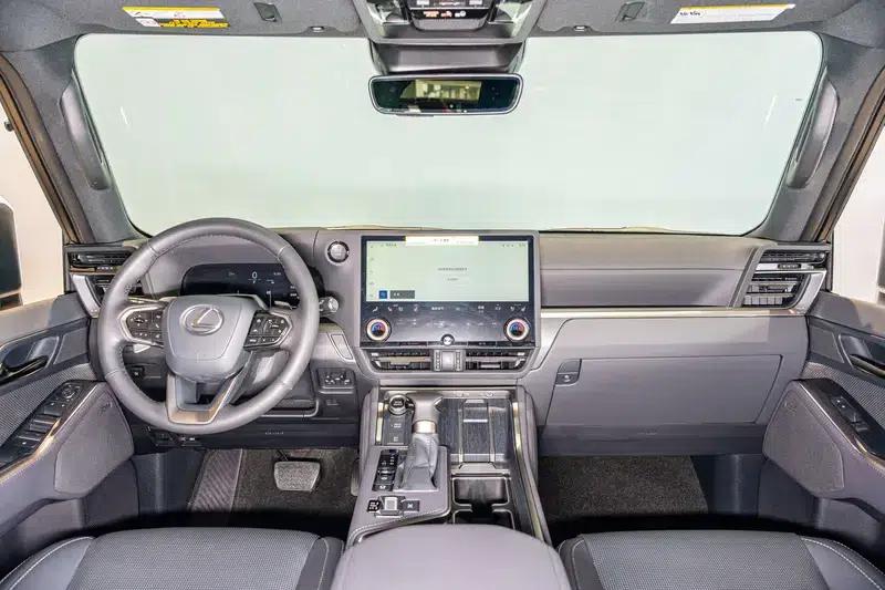 2024 Lexus GX 3.4T Automatic AWD 7-Seater (Parallel Import) — миниатюра 16
