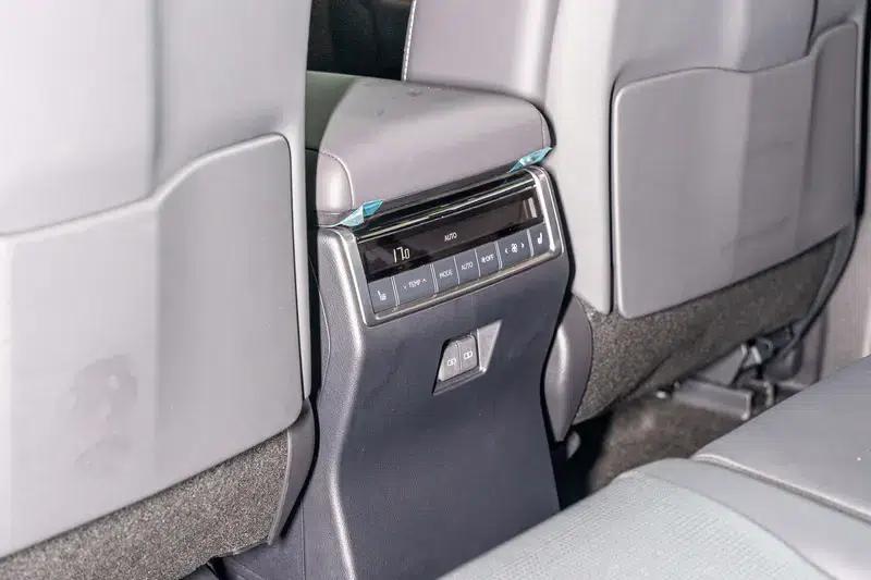 2024 Lexus GX 3.4T Automatic AWD 7-Seater (Parallel Import) — миниатюра 10