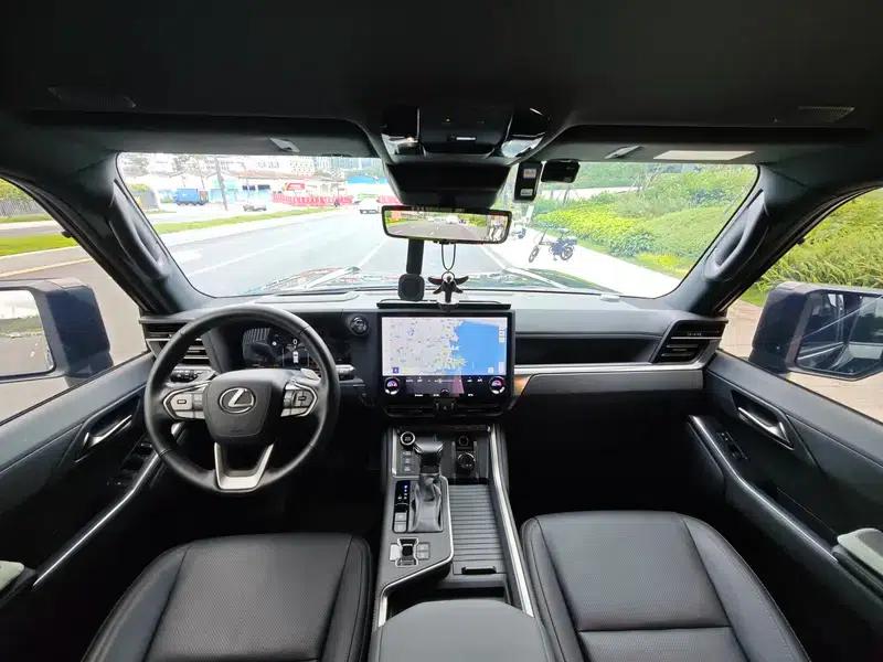 Lexus GX 2024 550h Overtrail Peak Edition — миниатюра 10
