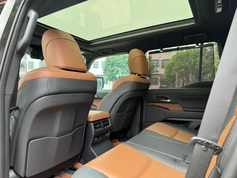 Lexus GX 2024 550h Lingfeng Edition — миниатюра 24