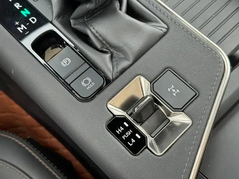 Lexus GX 2024 550h Lingfeng Edition — миниатюра 9