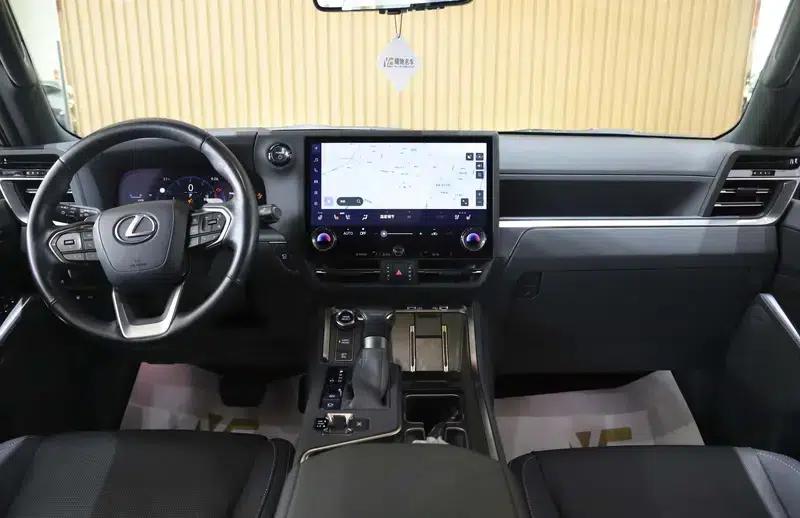 Lexus GX 2024 550h Lingfeng Edition — миниатюра 16