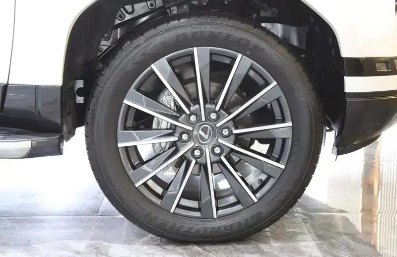 Lexus GX 2024 550h Lingfeng Edition — миниатюра 9