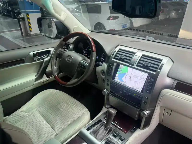 2010 Lexus GX 4.6L Automatic — миниатюра 7