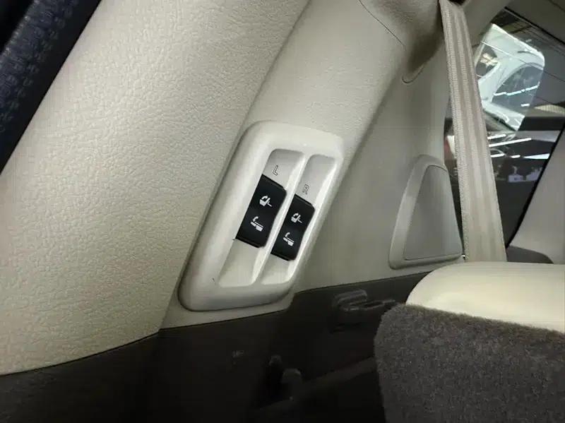 Lexus GX 2010 model 460 — миниатюра 16