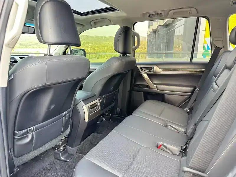 2014 Lexus GX 400 Luxury Edition — миниатюра 9