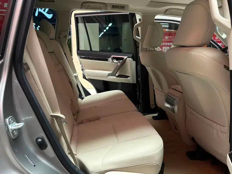 2019 Lexus GX 460 (Middle East version) — миниатюра 11