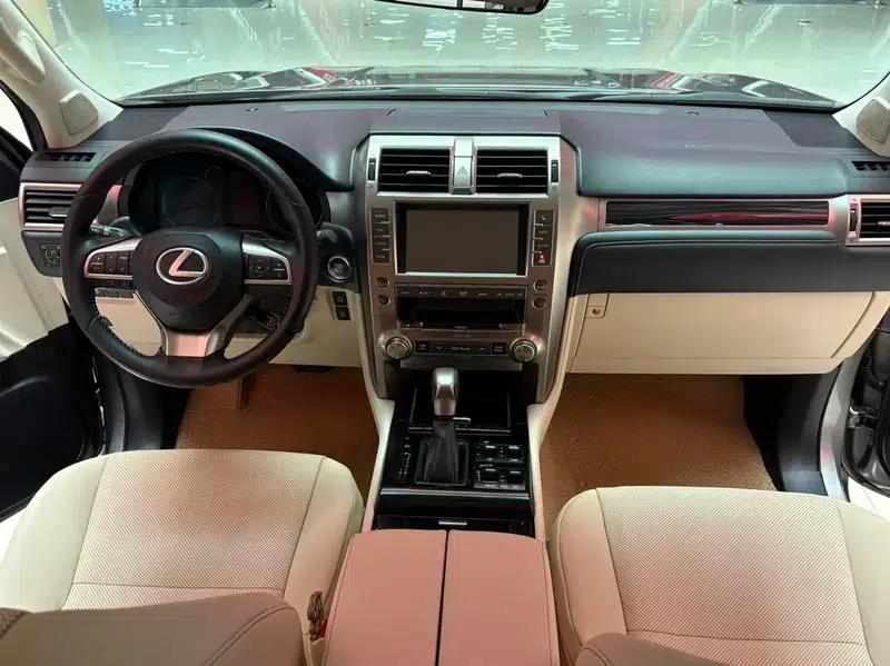 2019 Lexus GX 460 (Middle East version) — миниатюра 8