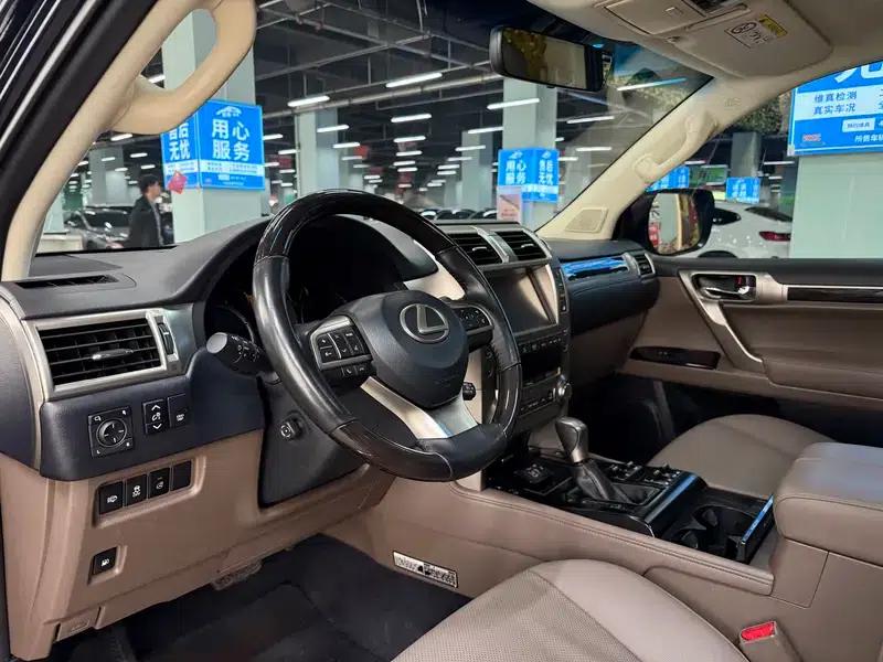 2019 Lexus GX 460 (Middle East version) — миниатюра 11