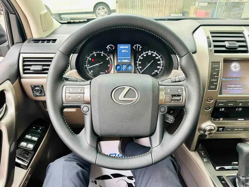 2019 Lexus GX 460 (Middle East version) — миниатюра 11
