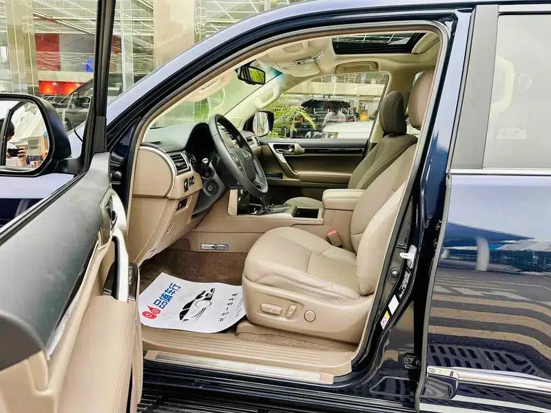 2019 Lexus GX 460 (Middle East version) — миниатюра 13