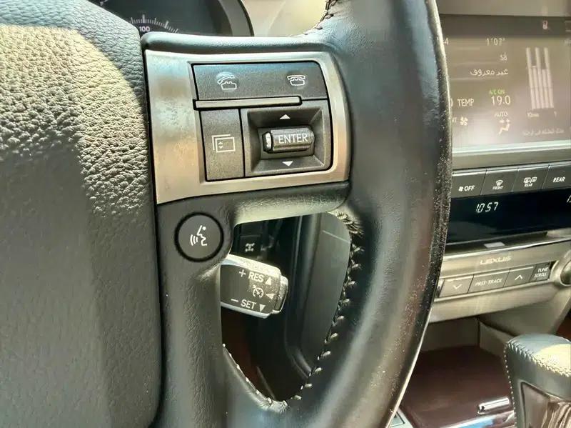 2019 Lexus GX 460 (Middle East version) — миниатюра 11