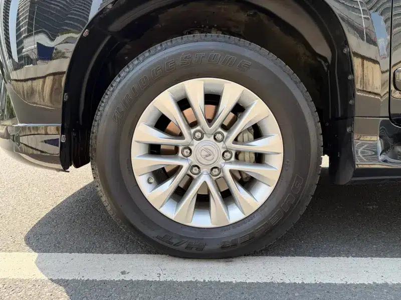 2019 Lexus GX 460 (Middle East version) — миниатюра 12