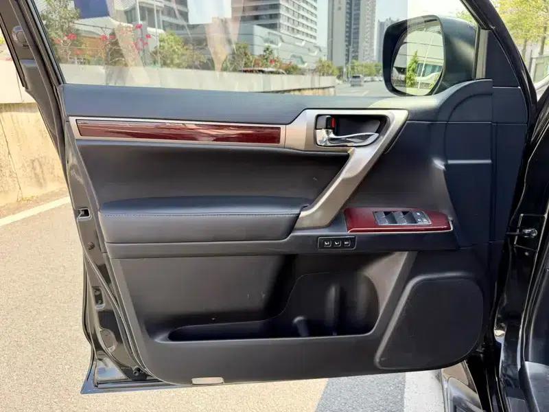 2019 Lexus GX 460 (Middle East version) — миниатюра 15