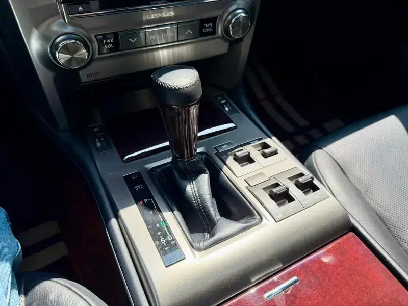 2019 Lexus GX 460 (Middle East version) — миниатюра 20