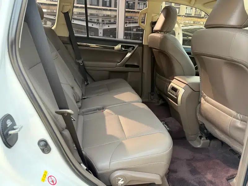 2015 Lexus GX 400 Luxury Edition — миниатюра 24