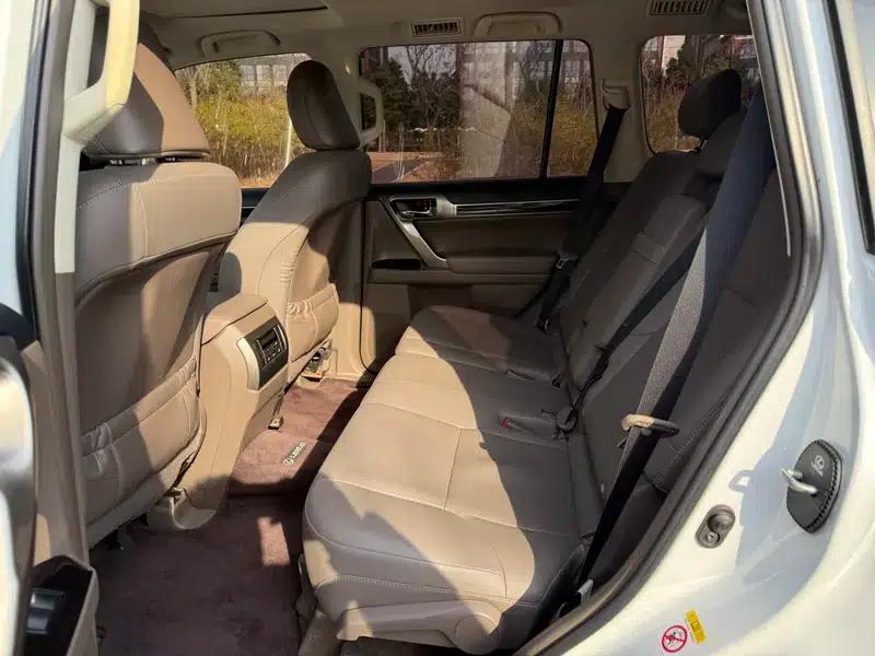 2015 Lexus GX 400 Luxury Edition — миниатюра 26