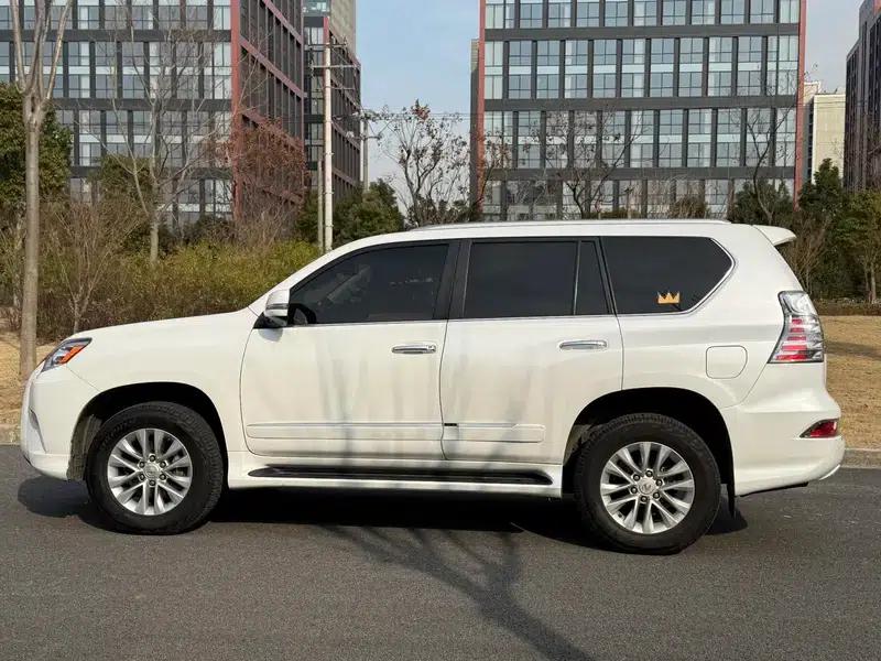 2015 Lexus GX 400 Luxury Edition — миниатюра 4