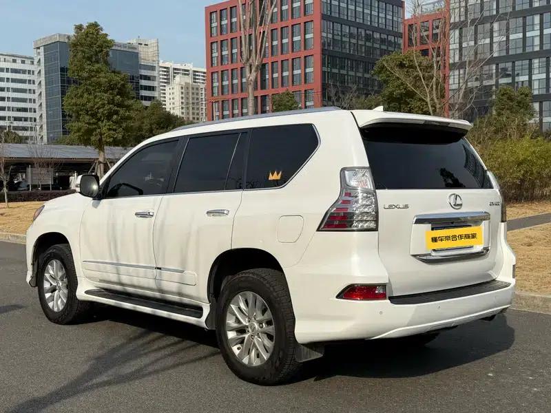 2015 Lexus GX 400 Luxury Edition — миниатюра 5